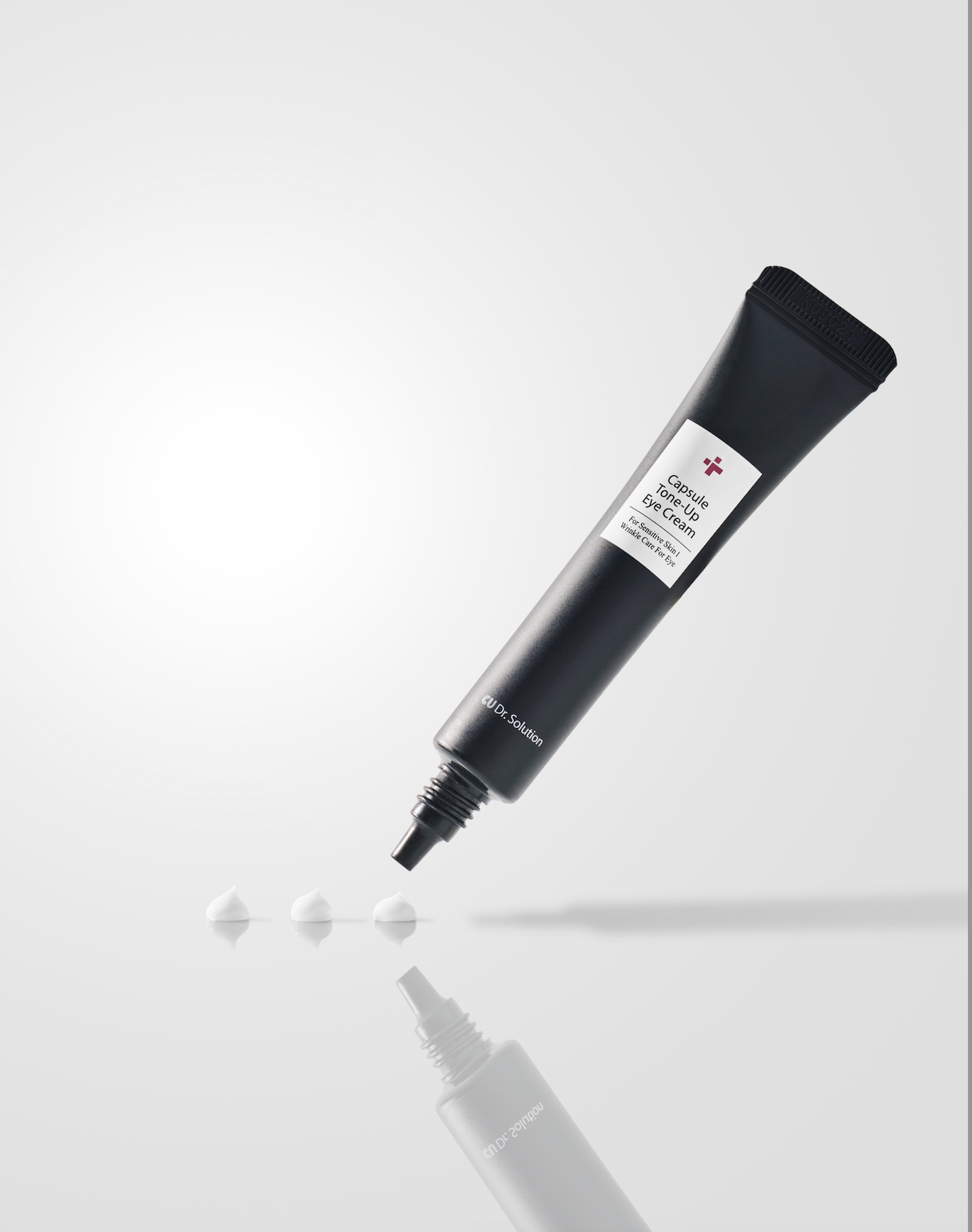 CUSKIN funkcinis paakių kremas su kalamino kapsulėmis, 20ml